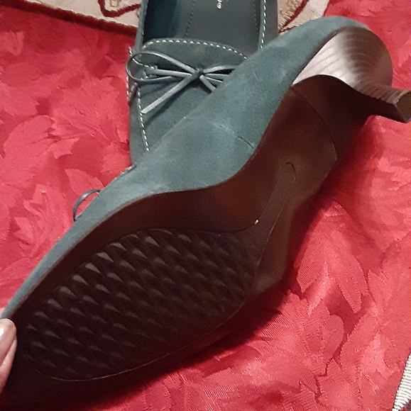 Ladies heels - Picture 2 of 4